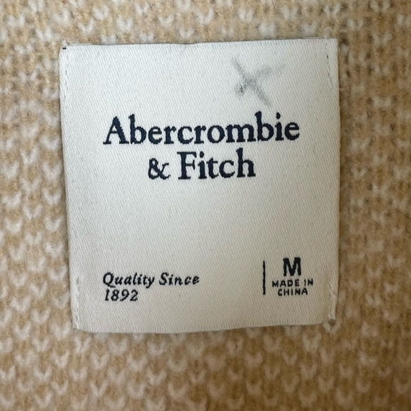 Abercrombie and Fitch Women's Medium Diamond Pattern Wedge Crew Knit Sweater - Picture 11 of 16